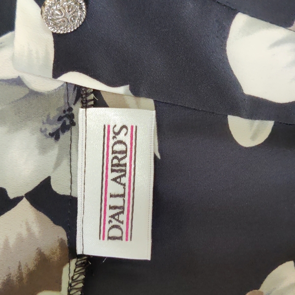 Vintage Designer D'Allaird's Blouse size Medium - Picture 7 of 8